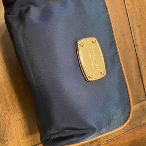 Michael Kors Nylon pouch
